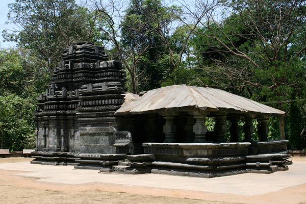 1275304085_pid_tambdi-surla-temple